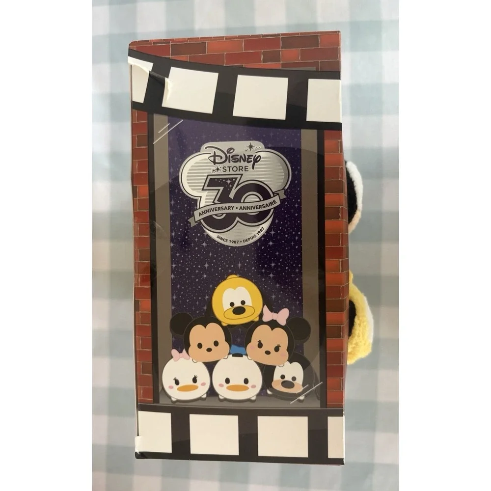 New Disney Cast Member Exclusive Tsum Tsum 6 Piece Set Mickey and Friends NIB